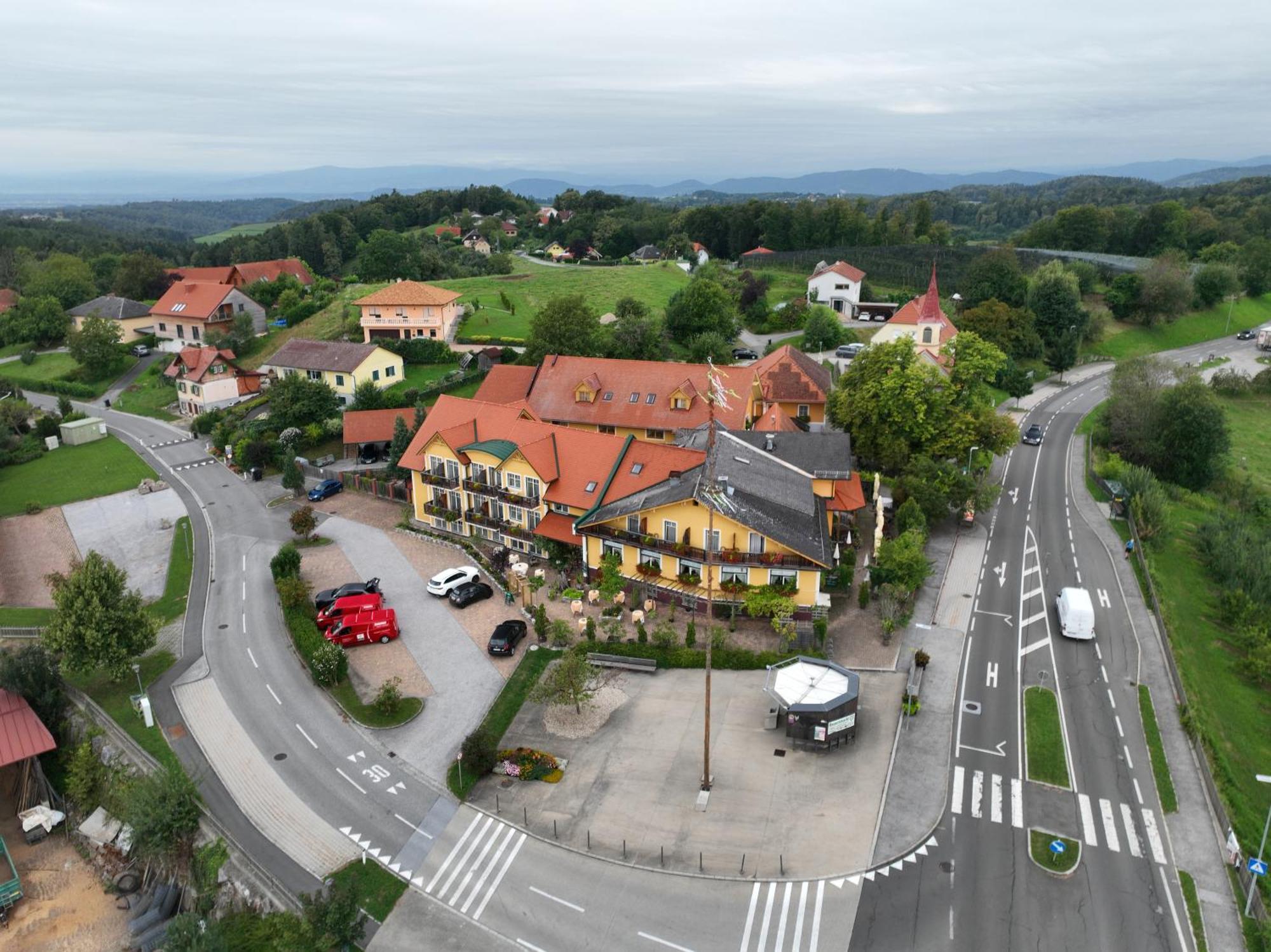 Gasthof Grossschedl Zum Kramerwirt Lassnitzhoehe Exterior photo